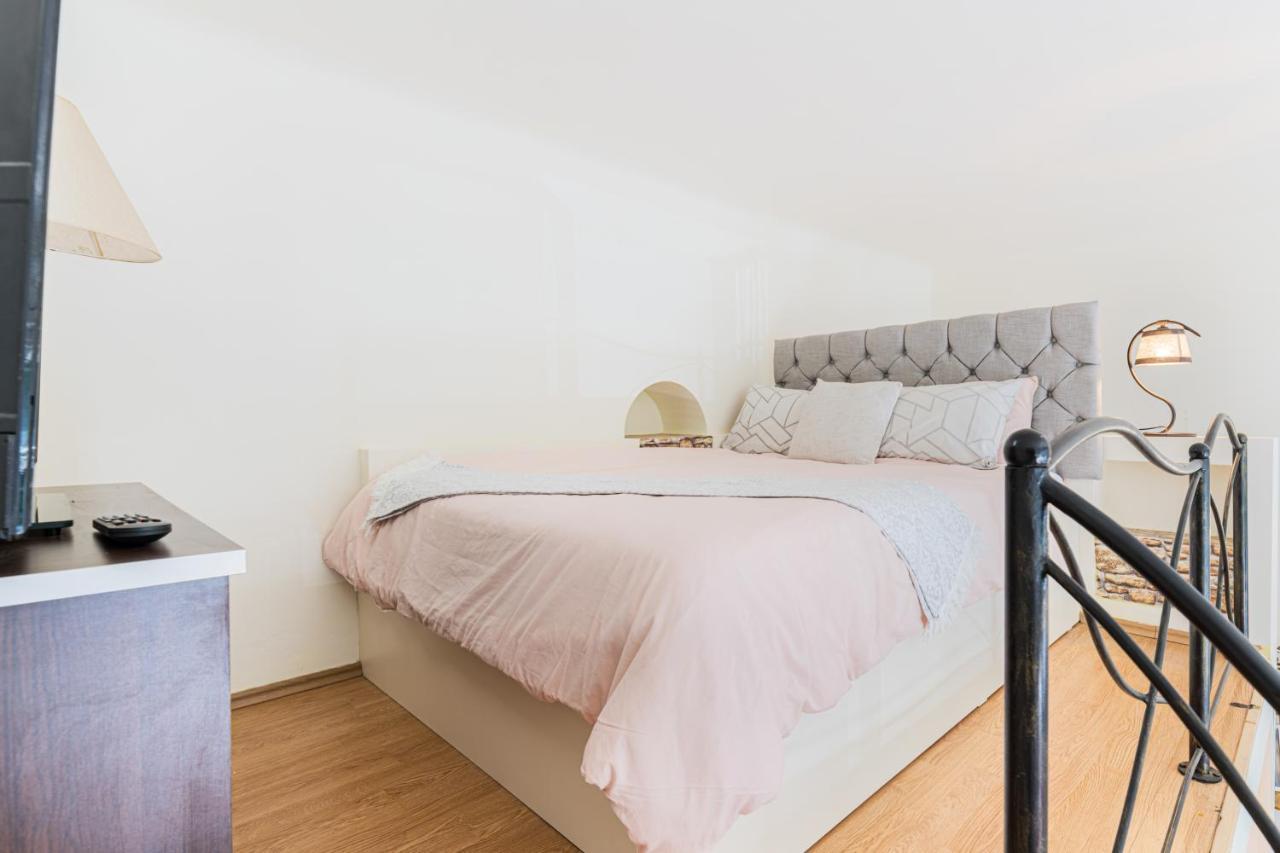 Hera Apartment - Old Town Brasov Ngoại thất bức ảnh